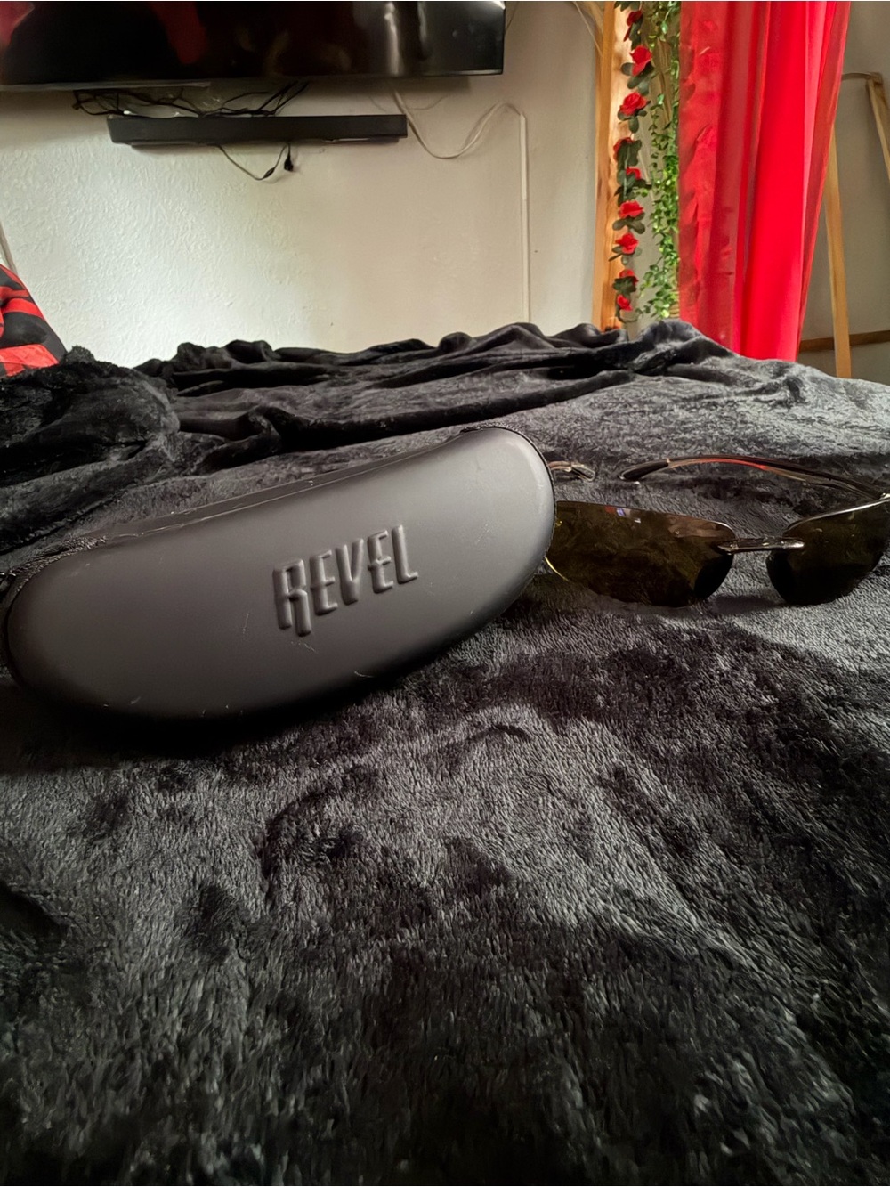 Revel Sunglasses with Black Case - Black Lenses